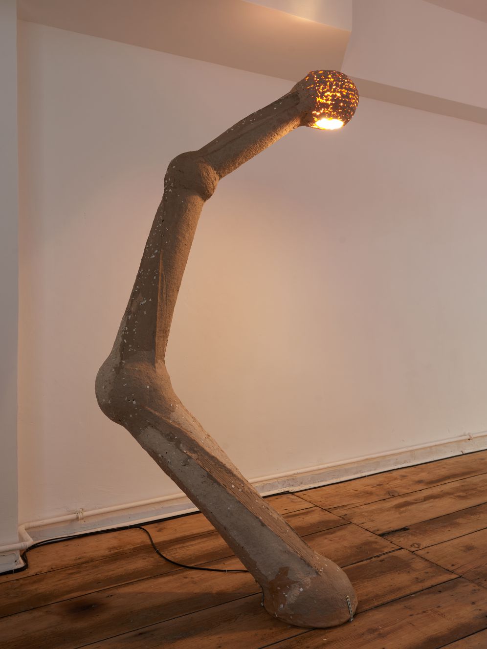 *Ring Finger (E.T.) 3*, Paper mache, lamp, 153 x 24 x 80 cm, 2020