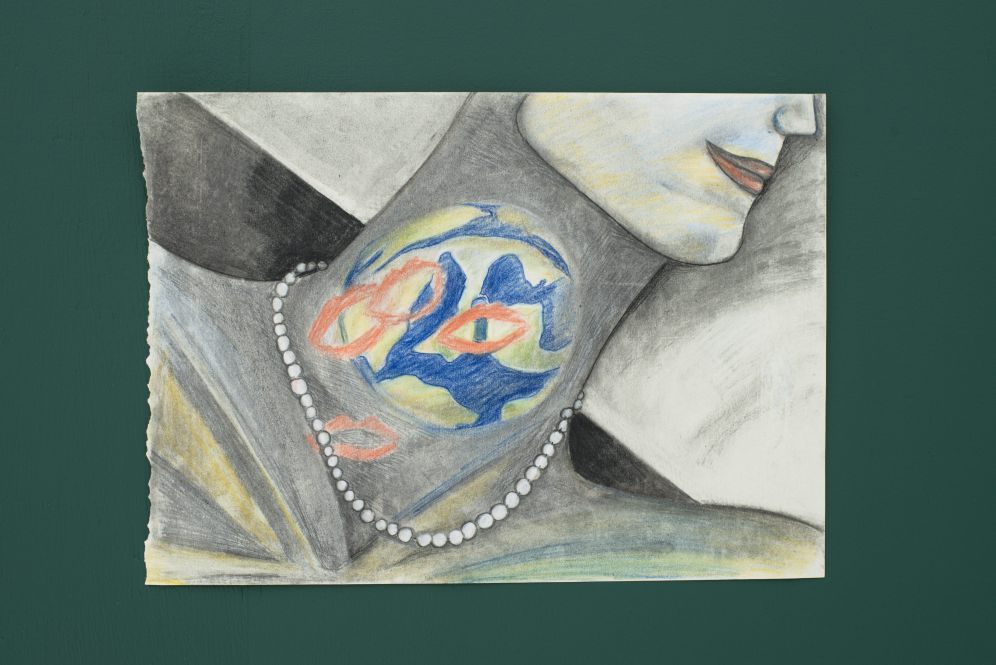 Untitled (globe), charcoal and pastel on paper, 29,7 x 42 cm